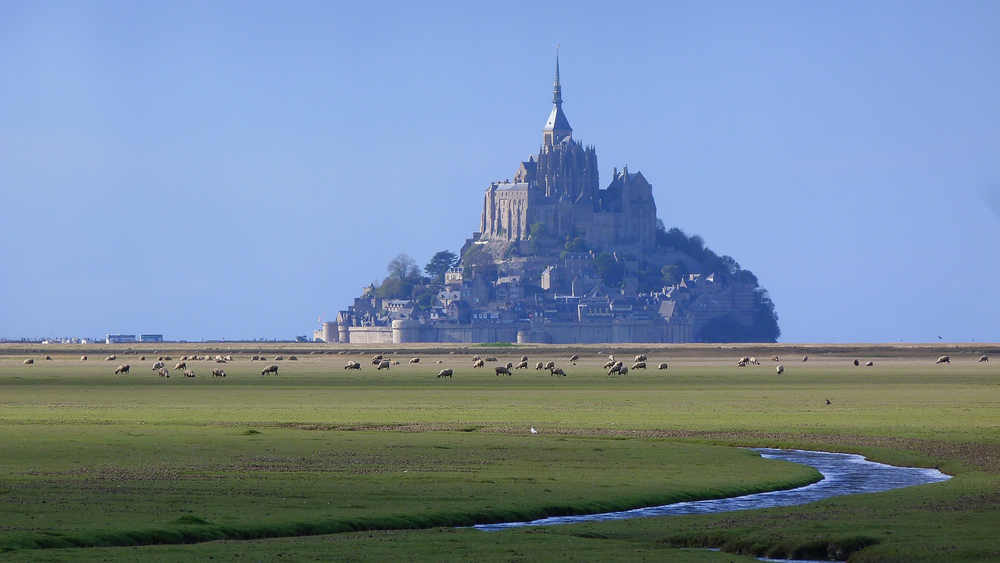 Mont-Saint-Michel (150 km fra Asnelles)